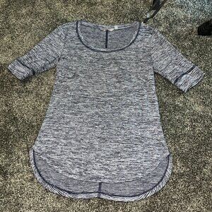 EUC Athleta High low shirt womens sz xs